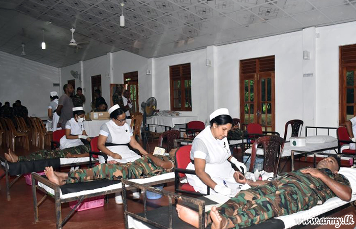 64 වන සේනාංකයේ සංවත්සරය වෙනුවෙන් අනුරාධපුර රෝහලට අත්‍යවශ්‍ය රුධිර සංචිත වෙනුවෙන් ලේ දන්දීමේ වැඩසටහනක්
