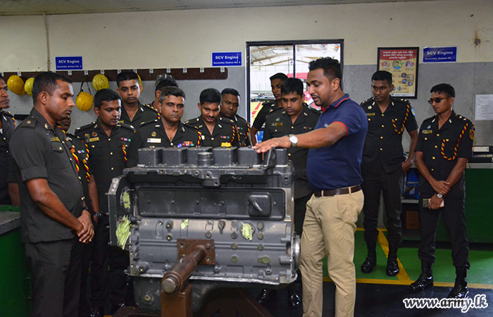 ඩීමෝ ලංකා පුද්ගලික සමාගමේ මූලිකත්වයෙන් විදුලි හා යාන්ත්‍රික ඉංජිනේරු බලකායේ නිලධාරින්ට පුහුණු වැඩමුළුවක්