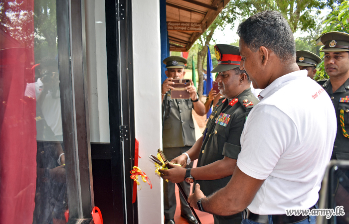 வன்னி படையினரால் இரு நவீன தொழிநுட்ப வகுப்பறைகள் நிர்மாணிப்பு 