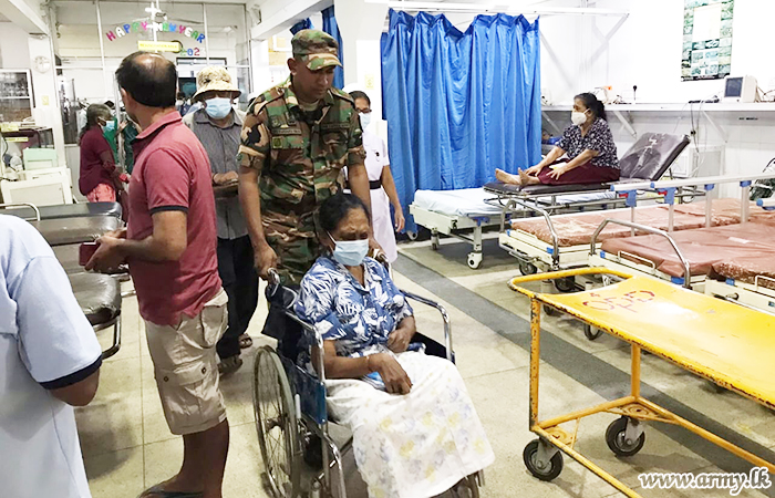 11 Infantry Division Troops Help Maintain Skeletal Services at Hospitals on Strike 