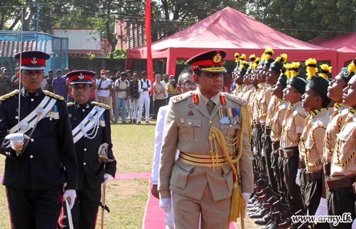 Alma Mater Honours Senior Officer Inviting Him to Award Ceremony