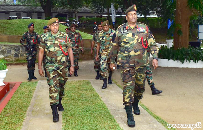 SLLI Colonel of the Regiment Calls at 5 (V) SLLI Camp in Pallekele