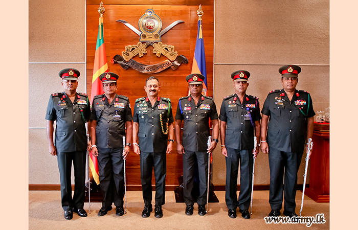 Newly-Promoted Major Generals Receive Symbols of Authority