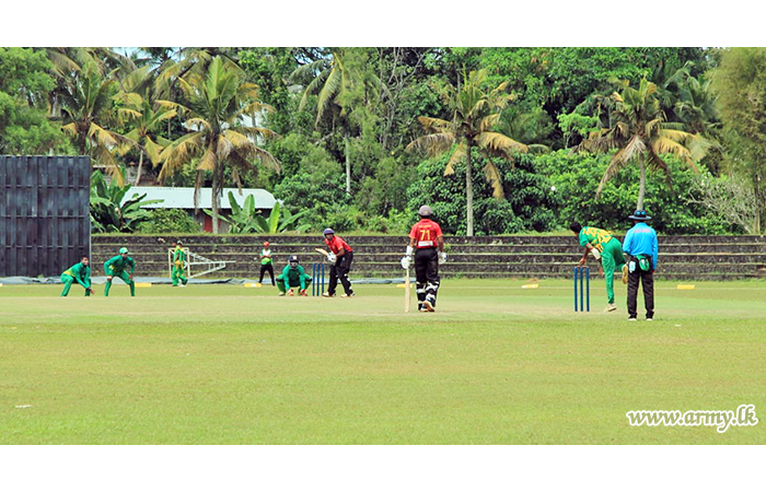 අන්තර් රෙජිමේන්තු ක්‍රිකට් තරඟාවලියේ ජය ගජබා රෙජිමේන්තු ක්‍රිකට් කණ්ඩායමට
