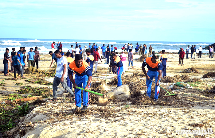 East-based 241 Infantry Brigade troops Join Others to Clean Oluvil ...