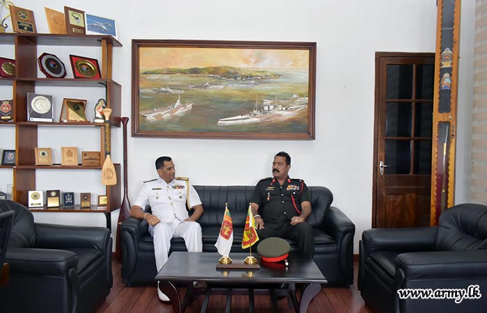 East Commander Warmly Welcomed at Eastern Naval Command