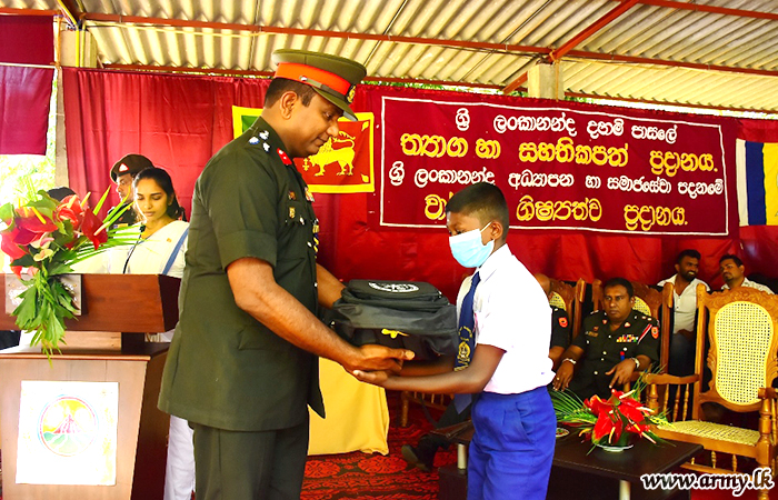 Haldummulla Students Receive Schols & School Accessories thru Central Troops