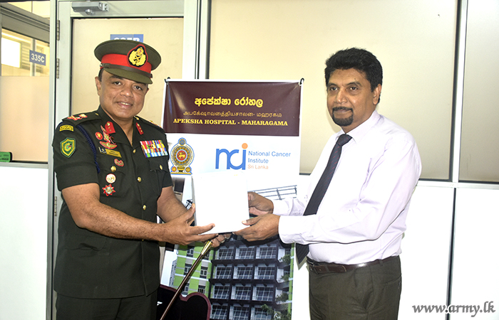 பொறியியல் படைப்பிரிவினால் அபேக்ஷா மருத்துவமனைக்கு அத்தியாவசிய புற்றுநோய் மருந்துகள் வழங்கல்
