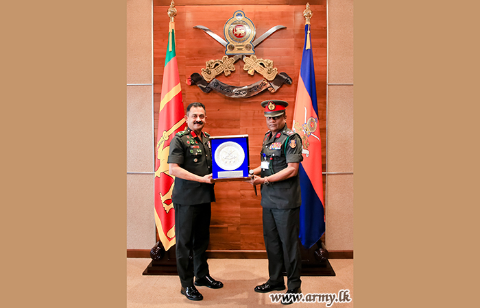 Commander Lauds Retiring Major General Lamahewa’s Service to the Army