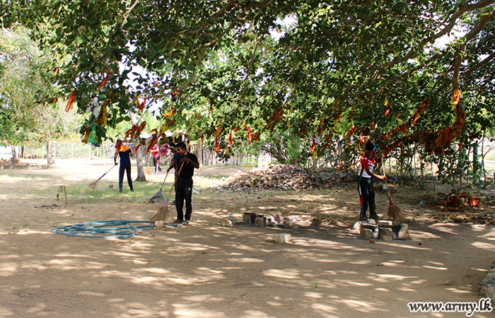 52 Infantry Division Troops Clean Kovil Compound