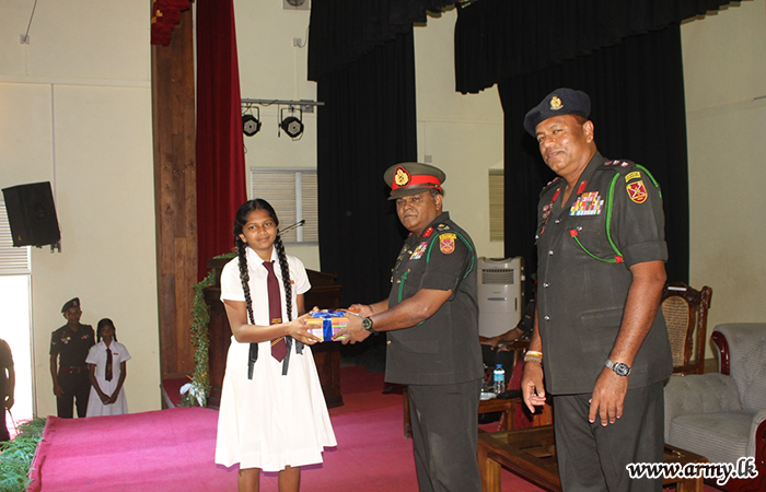 612 Infantry Brigade Gets School Accessories to 200 Matugama Students