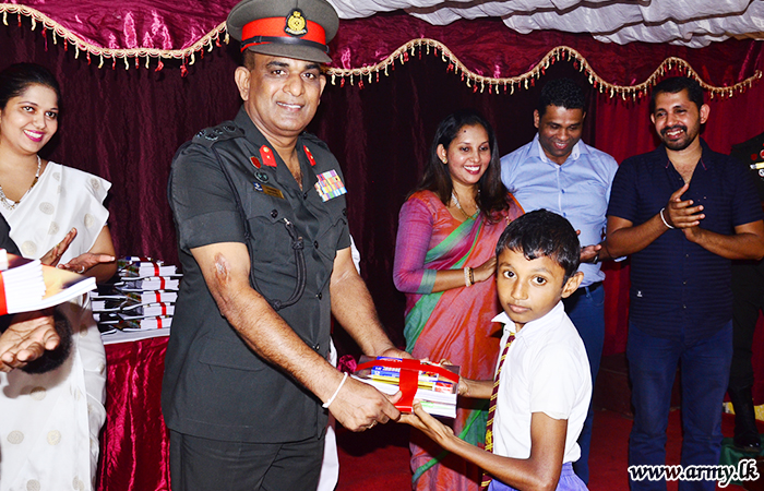 582 වන පාබල බලසේනාවේ සම්බන්ධීකරණයෙන් උඩුව ද්විතීයික පාසල වෙත  පාසල් උපරණ පරිත්‍යාගයක්