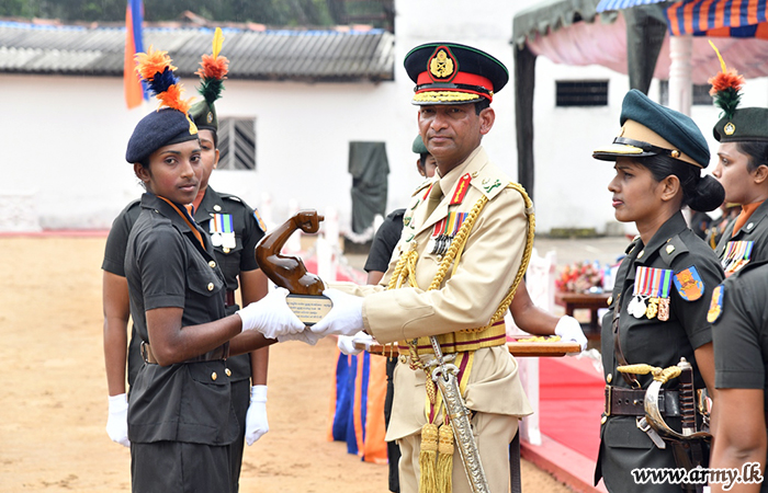 සඳුන්පුර පුහුණු පාසල වෙතින් පවත්වනු ලැබූ ආධුනික කාන්තා පුහුණු පාඨමාලා අංක-38 සාර්ථකව අවසන්