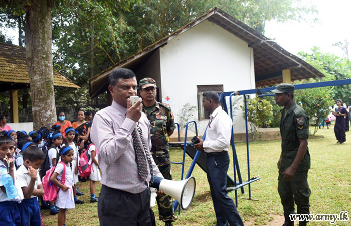 West Troops Assist Tsunami Preparedness Workshops for Students