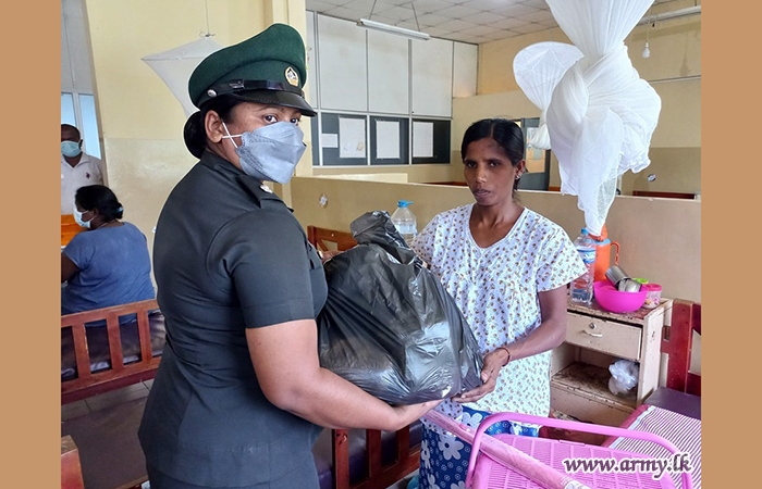 Woman Soldiers in Jaffna Contribute to International Women's Day