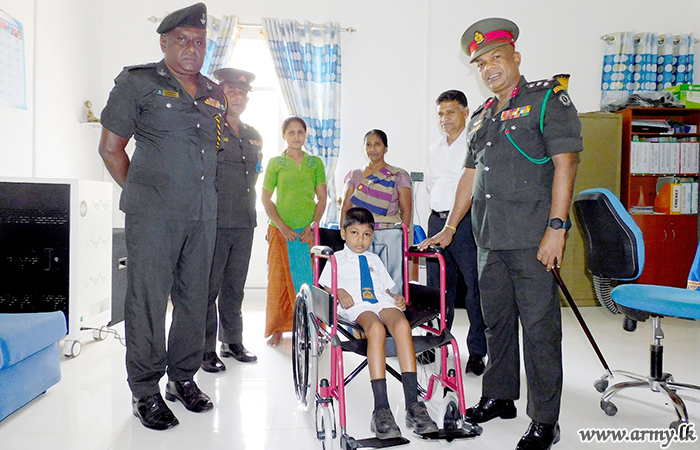 532 Infantry Brigade Troops Organize Donation of Essentials to Children's Centre   