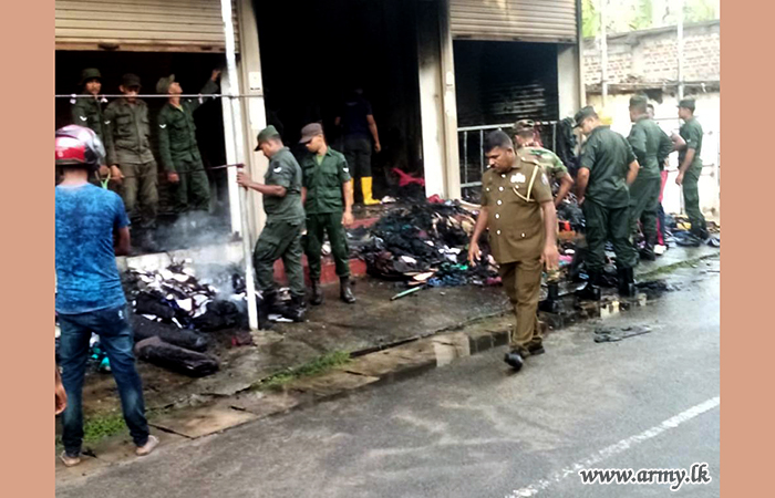 242 Infantry Brigade Troops Extinguish Fire in Thirukkovil