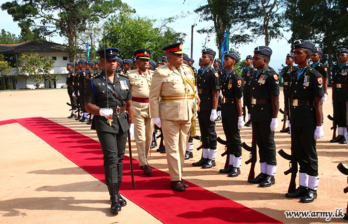 ශ්‍රී ලංකා සංඥා බලකායේ බලකාධිපති බූවැලිකඩ සංඥා පුහුණු පාසලේ නිල සංචාරයක
