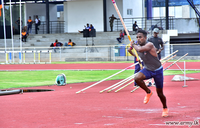 Army Athletes Make New National Records