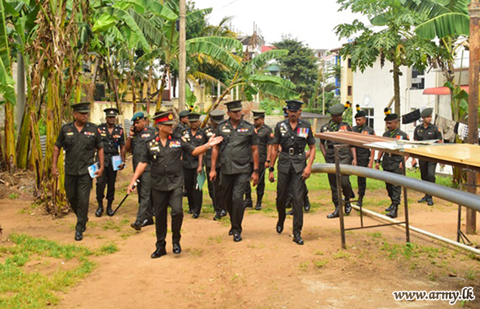 SLSR Colonel of the Regiment Continues Battalion Visits