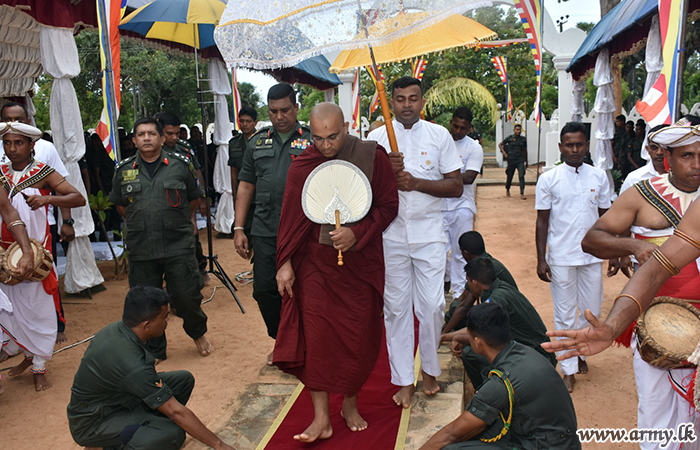 Commander's Spiritual Development Project Interacts with MLT Troops
