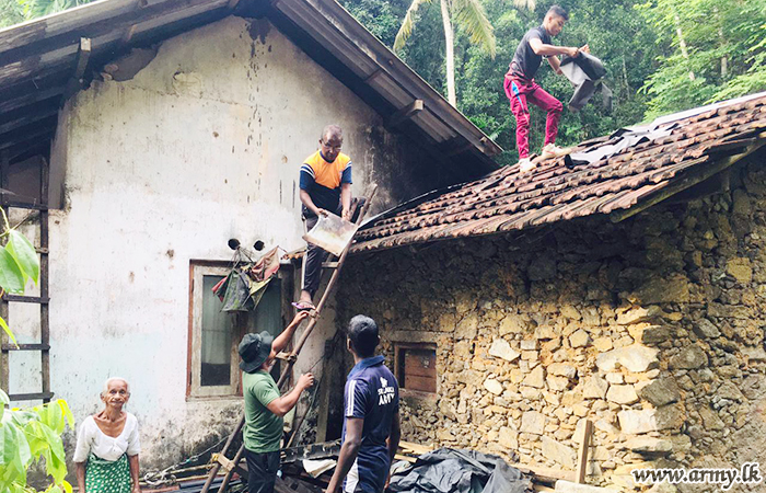 582 වන පාබල බලසේනාවේ සහ 9 වන ගැමුණු හේවා බලකායේ භටපිරිස් සම්බන්ධීකරණයෙන් සමාජ සත්කාරක වැඩසටහනක් 