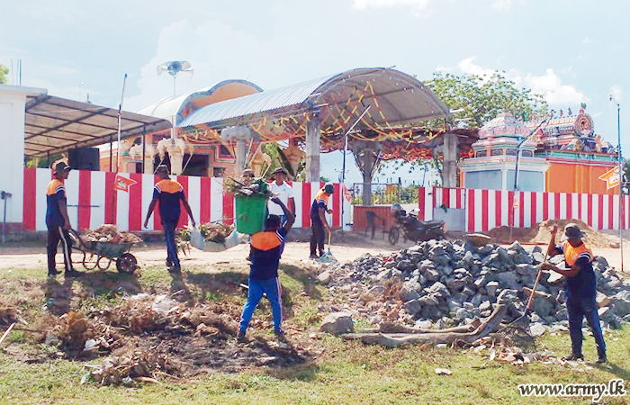 Troops Clean Up Manduvil 'Ganadevi' Kovil Premises