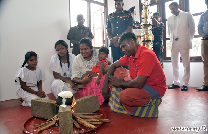 211 Infantry Brigade in A'pura Erects New Home for Deserving Mother with Three Children