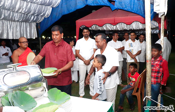 573 Infantry Brigade Troops Renovate Temple Buildings in Mankulam