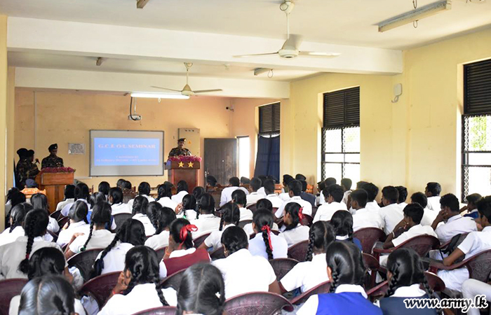 Army Organizes Educational Seminar for Puthukkudiyirippu O/L Students