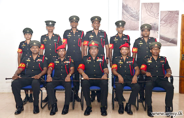 5 SLCMP & 6 SLCMP Troops Greet Retiring Colonel Commandant