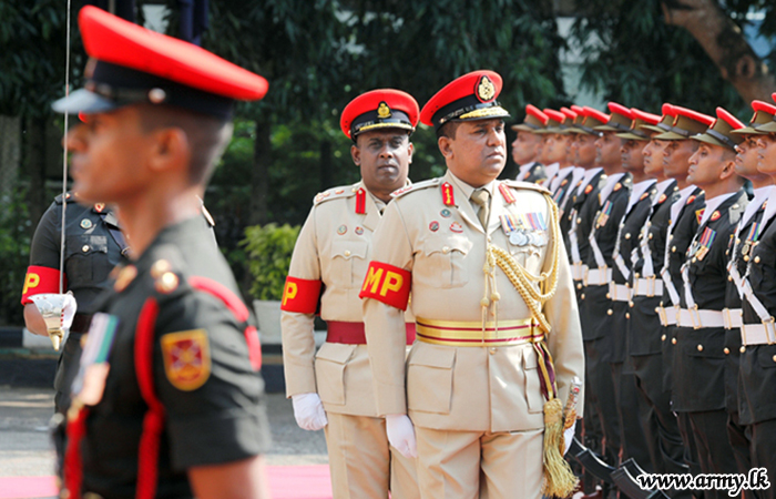 නුදුරේදී විශ්‍රාම දිවියට එළබෙන ශ්‍රී ලංකා යුද්ධ හමුදා පොලිස් හේවා බලකායේ කර්නල් සේනාවිධායකට එම බලකායේ ගෞරවාචාරය