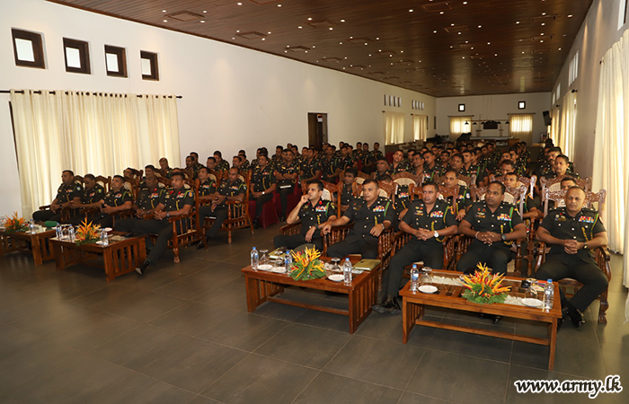 ගජබා රෙජිමේන්තු මධ්‍යස්ථානයේ පැවති නිලධාරී පුහුණු දිනය සාර්ථකව අවසන්