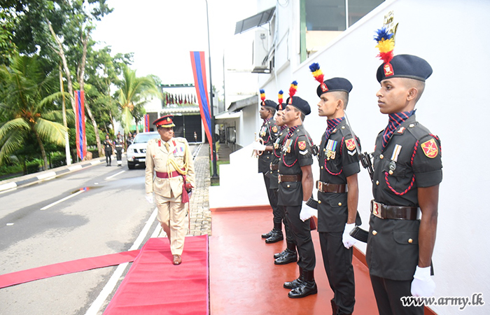 ශ්‍රී ලංකා යුද්ධ හමුදා යුධෝපකරණ බලකායේ නව බලකාධිපතිතුමන් රාජකාරි අරඹයි