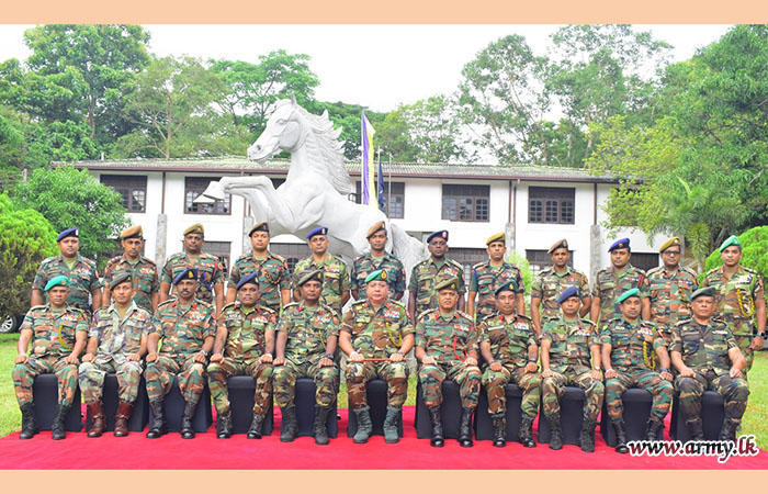 Outgoing SF-Central Commander Meets 11 Infantry Division Troops