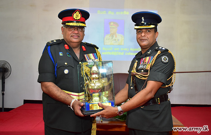 CSO Speaks to 9 SLSC Troops