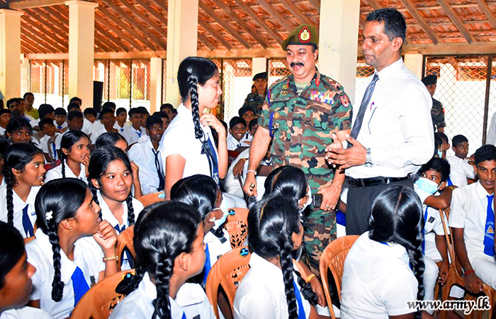55 Infantry Division Initiates After-School Teaching Project for Point Pedro Students