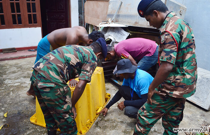 යුද්ධ හමුදා භටපිරිස් ප්‍රජා මූලික ඩෙංගු මර්දන වැඩසටහනකට සිය දායකත්වය ලබාදෙයි