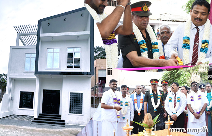 Wanni Troops Showing Goodwill, Solidarity & Reconciliation Build Vauniya Traders’ HQ Building  