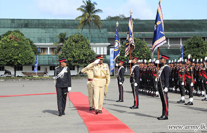 Retiring Chief of Staff Honoured at SLLI Regimental HQ