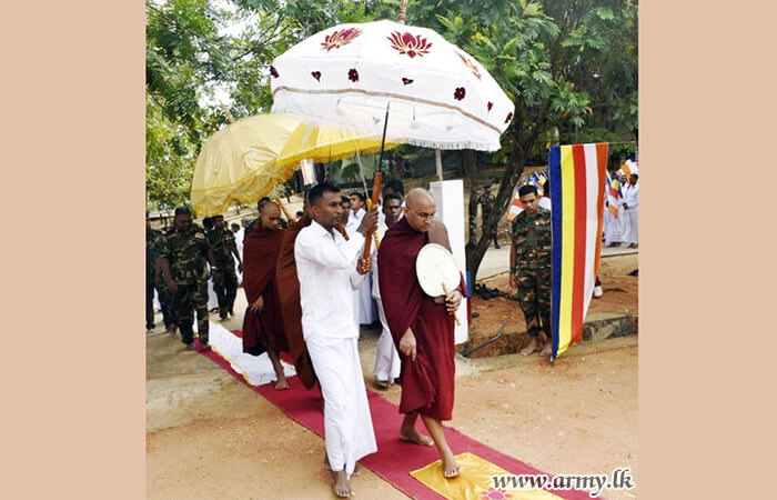 ඉදිරි නඩත්තු පෙදෙස - නැගෙනහිර මූලස්ථානයේ සේවයේ නියුතු භටපිරිස්හි සහභාගීත්වයෙන් ධර්ම දේශනාවක් පැවැත්වේ