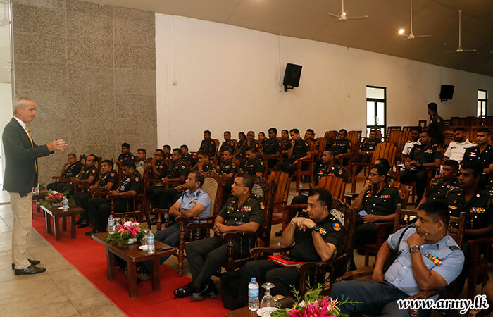 ICRC Delegates Educate Tri Service Officers on ‘International Humanitarian Law’