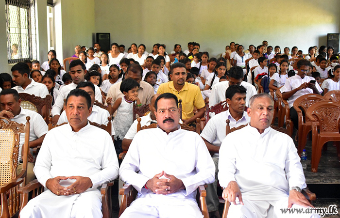 යුද්ධ හමුදා ජ්‍යෙෂ්ඨ නිලධාරින් තිදෙනෙකුට ‘ජනජය සදන සමග්ඝ ශ්‍රී දේශබන්දු’ ගෞරව නාමය පිරිනැමේ