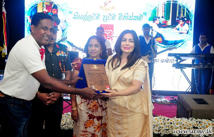 மின்சாரம் மற்றும் இயந்திரபொறியியல் படையணி சேவை வனிதையருடன் ‘மனுசத் தெரண - 61’ பல நலத் திட்டங்கள் 