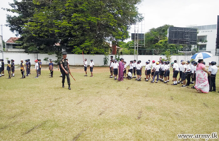 Royalists Receive Army Drill Training  