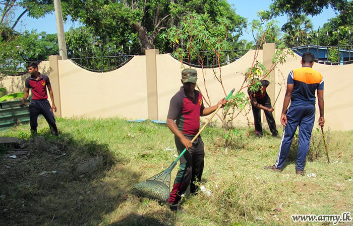 Troops of 1 Mechanized Infantry Regiment Clean School Compound 