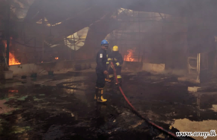 Troops Assist Victims in Kandana Factory Fire