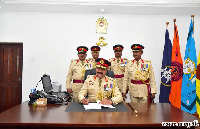 ආරක්‍ෂක සේනා මූලස්ථානය - නැගෙනහිර නව ආඥාපතිතුමන් රාජකාරි අරඹයි