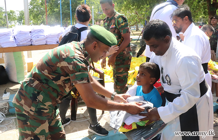 Madu Civilians & Students thru Army Get Relief Items