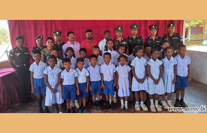 4 GW CO & Family Members Get School Accessories for Primary Students